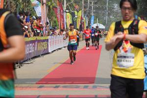 BIB: 
                            <button type="button" onclick="openModal(8246287)" class="btn btn-primary btn-sm float-right btn-popup" data-toggle="modal" data-target=".modal-high-quality">
                        <i class="fas fa-shopping-cart"></i> Add to Cart
                    </button>
                                            <button type="button" onclick="isThisMe(8246287, true)" class="btn btn-success btn-sm float-right btn-popup btn-isme hidden" data-toggle="tooltip" data-placement="bottom" title="นี่คือรูปของคุณใช่ไหม คลิกที่นี่เพื่อเอาเข้าอัลบั้ม">
                        <i class="fas fa-plus"></i> Add to album
                    </button>
                    <button type="button" onclick="isThisMe(8246287, false)" class="btn btn-warning btn-sm float-right btn-popup btn-isnotme hidden">
                        <i class="fas fa-ban"></i> Remove from album
                    </button>